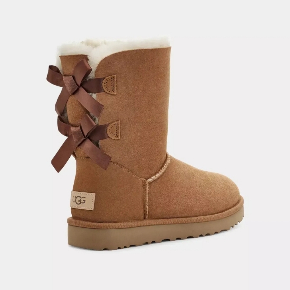 UGG Bailey Bow II